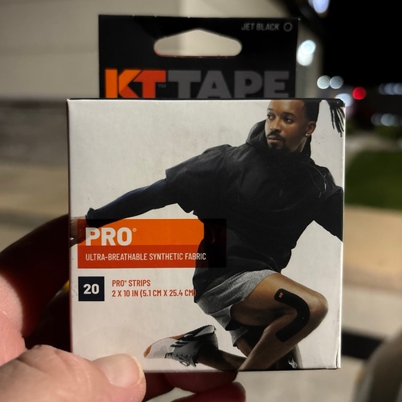 KT Tape Pro Jet Black. 20 Strips. New in package - Picture 1 of 2